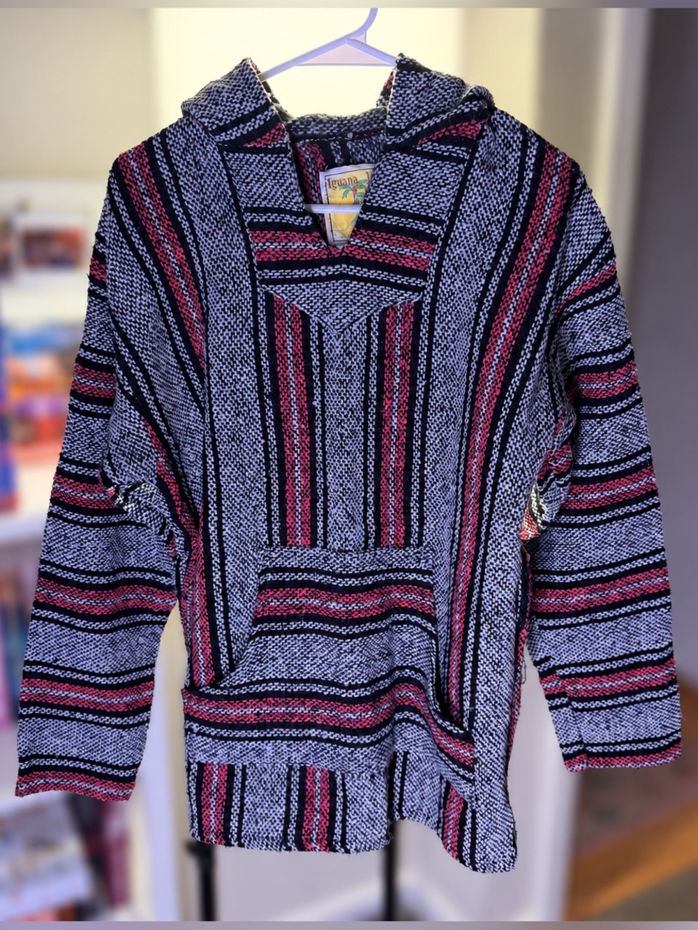 Iguana Jack Baja Hoodie Pullover Black Gray Pink Striped Size L